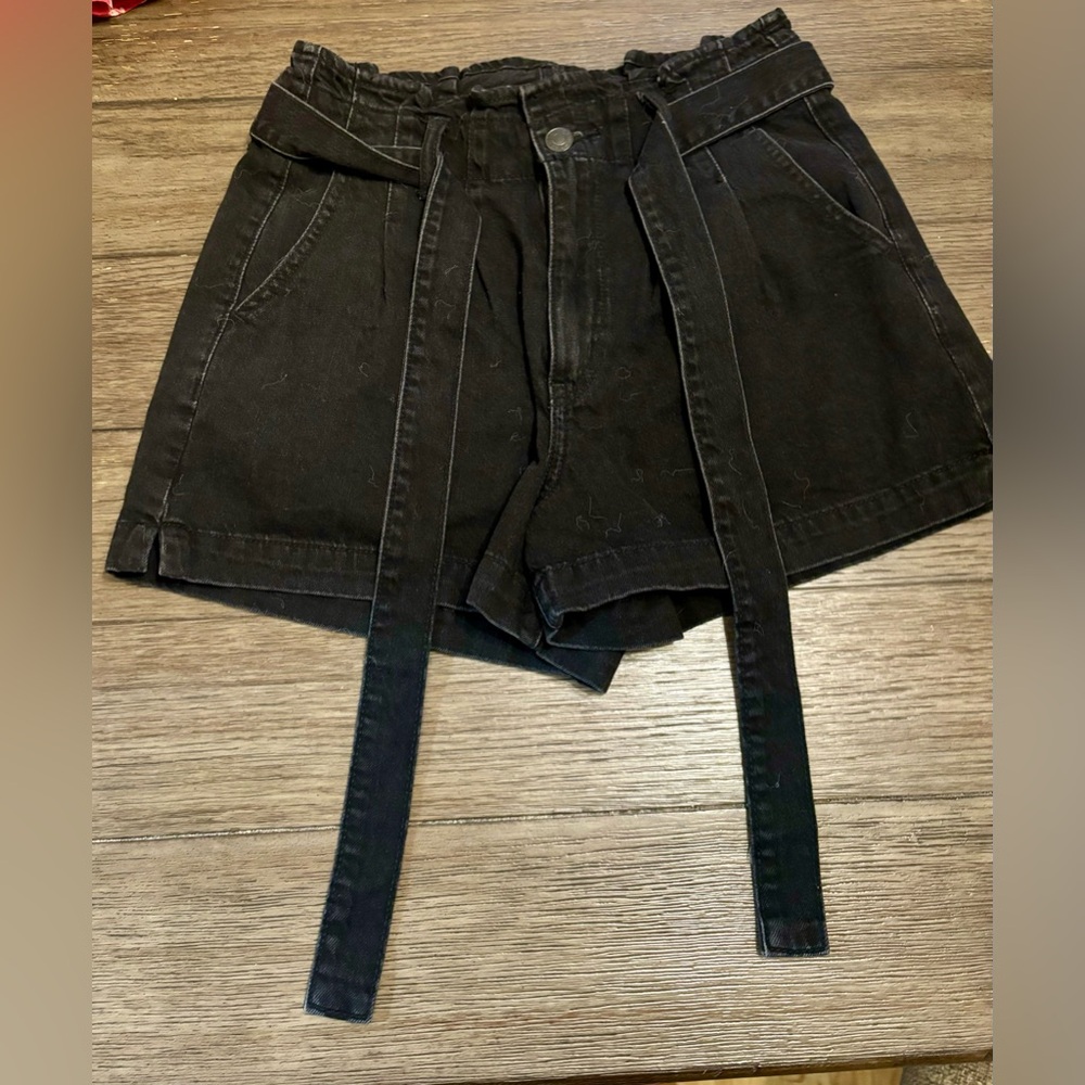 American Eagle black shorts - Size 2